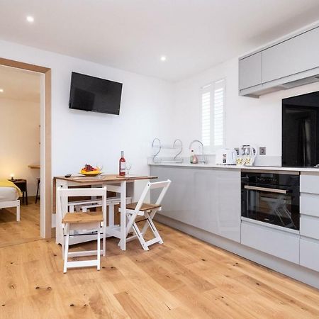 Weeping Willow - Three Tuns Apartments, Pettistree, Wickham Market - By Aldeburgh Coastal Cottages Ngoại thất bức ảnh